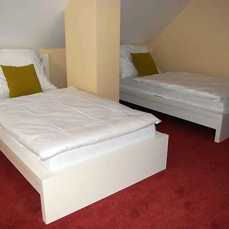 Aplend Kamzik Aparthotel