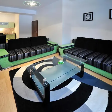 Aparthotel Aplend Kamzik 3*